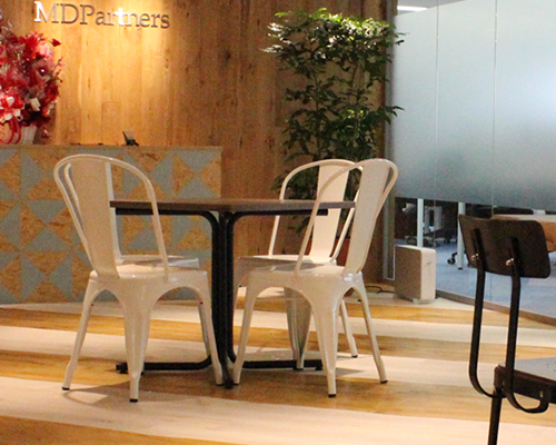 エントランスを通過するたびに香りに癒されます。通過する時だけ香るので香りの苦手な方からもご好評です。