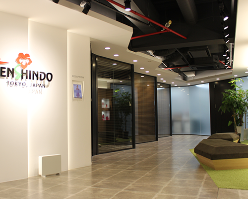 ご来客の方からの評判が導入の決め手になりました。「エレベーターを降りた瞬間、香りにも包まれました」と喜んでいただけています。